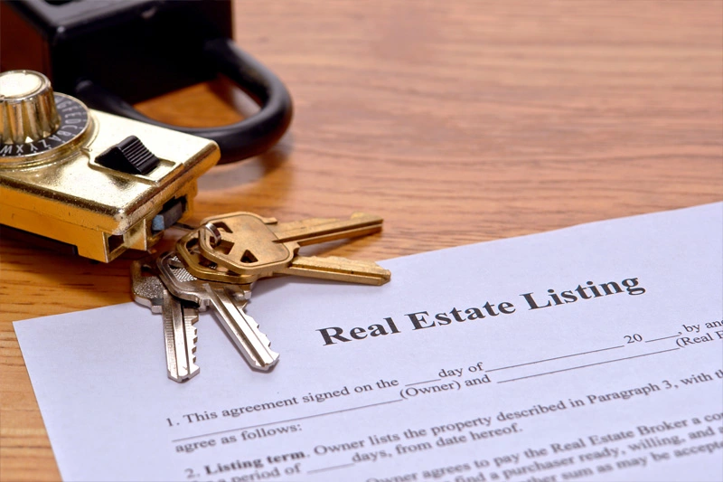 Document and keys for new house
